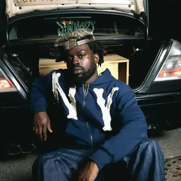 2000s Hoodie