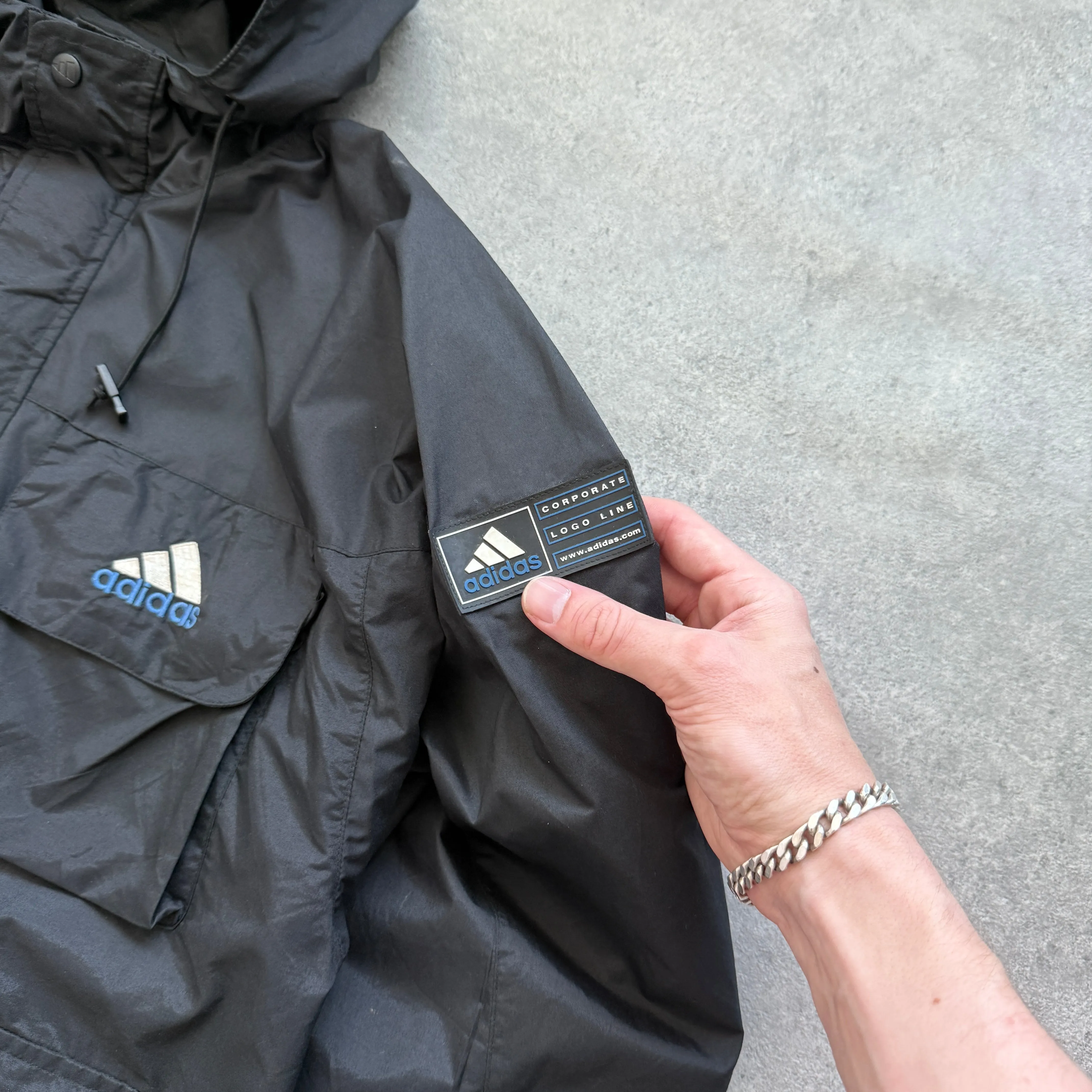 Adidas 1990s technical lightweight cargo shell jacket (M)