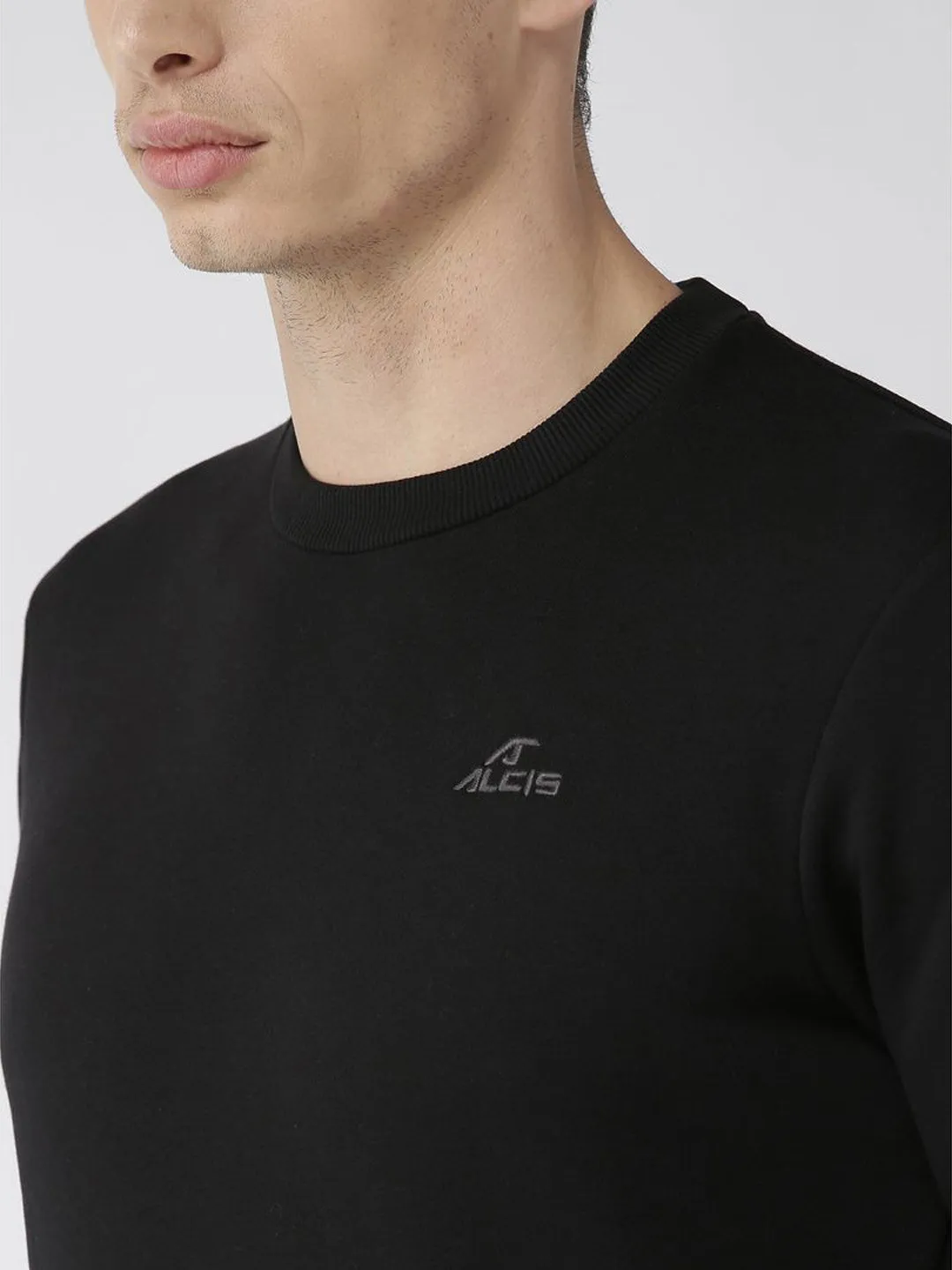 Alcis Men Black Solid Sweatshirt
