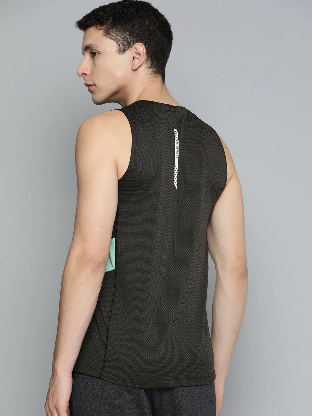 Alcis Men Dry Tech Slim Fit T-shirt