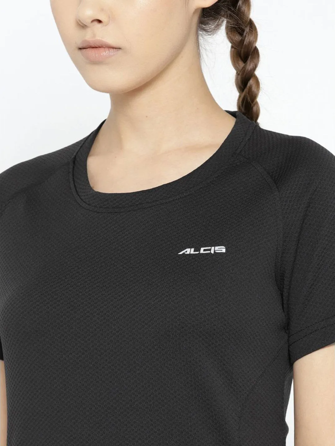 Alcis Women Black Solid Round Neck Running T-shirt
