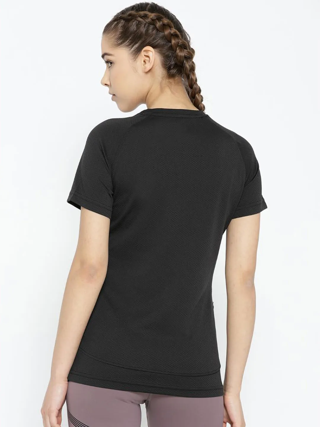 Alcis Women Black Solid Round Neck Running T-shirt