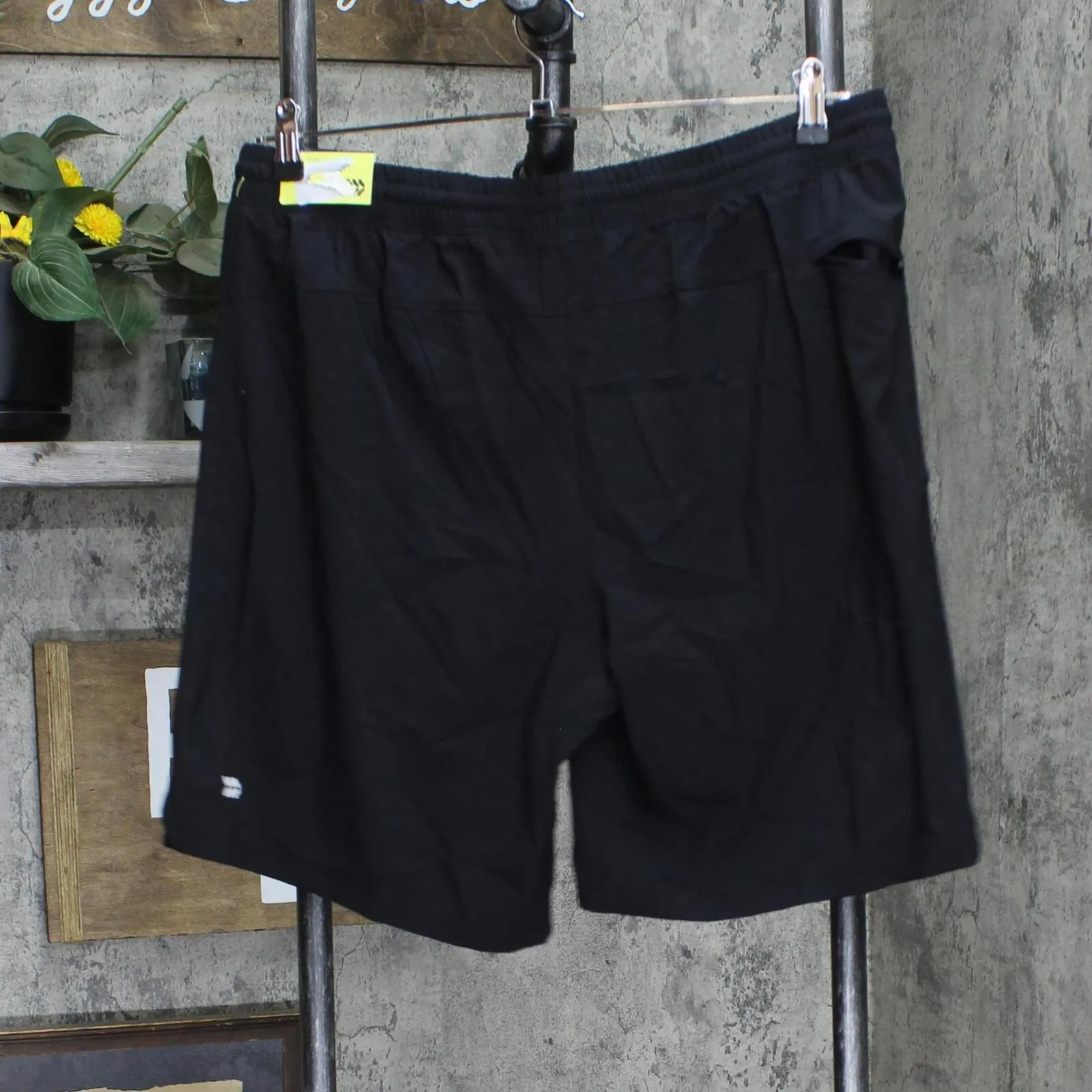 All in Motion Mens 9" Running Shorts with Pockets 1661d9f16225b7 Black L