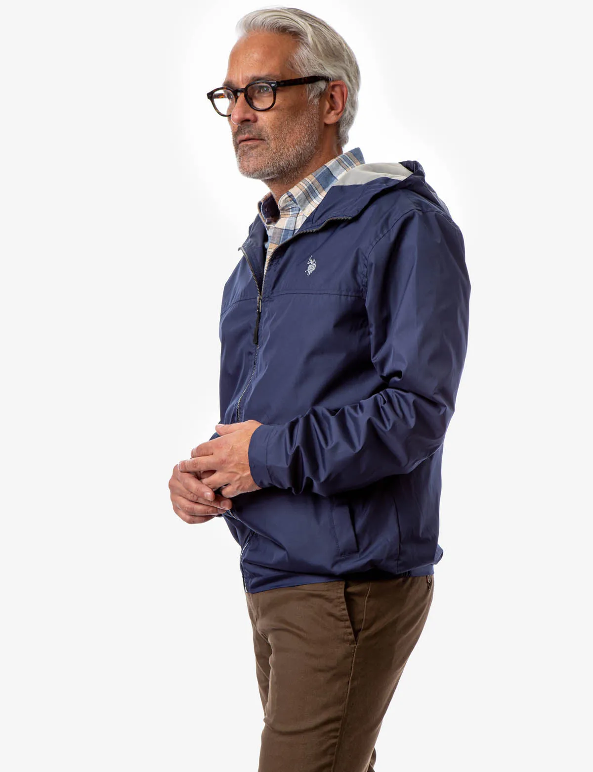 ESSENTIAL HOODED WINDBREAKER