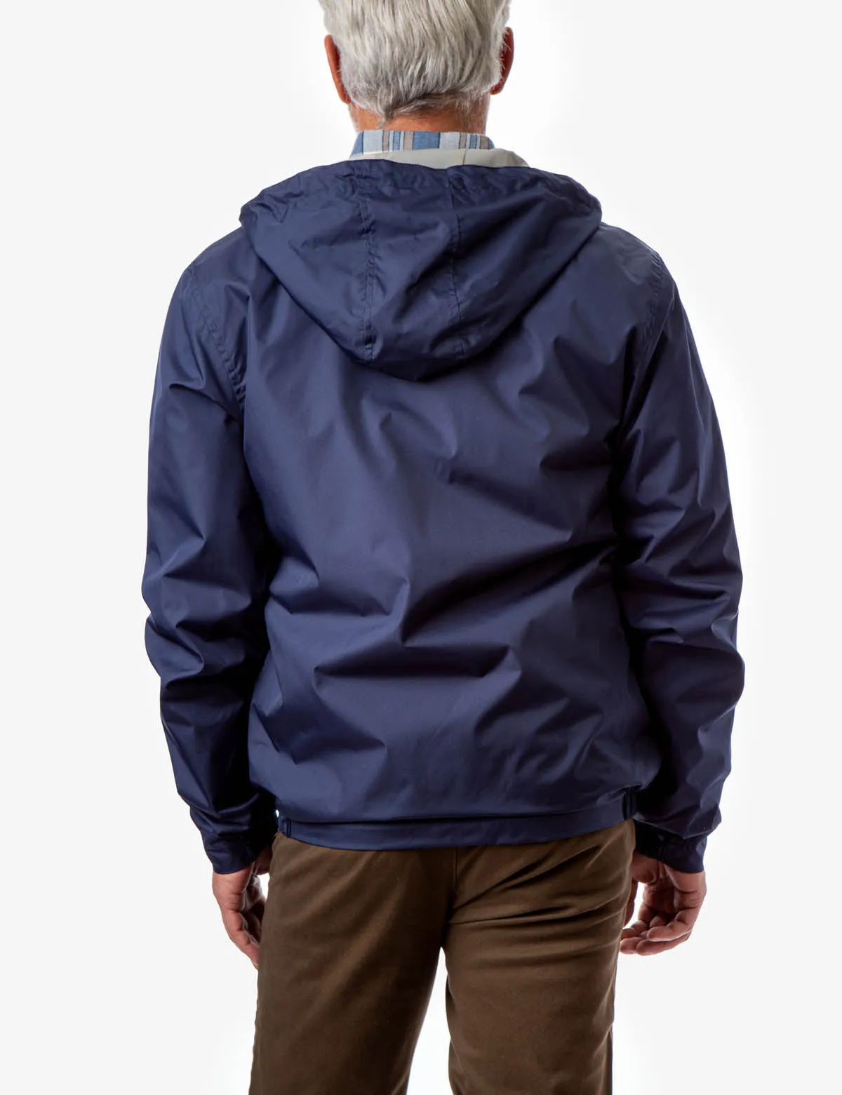 ESSENTIAL HOODED WINDBREAKER