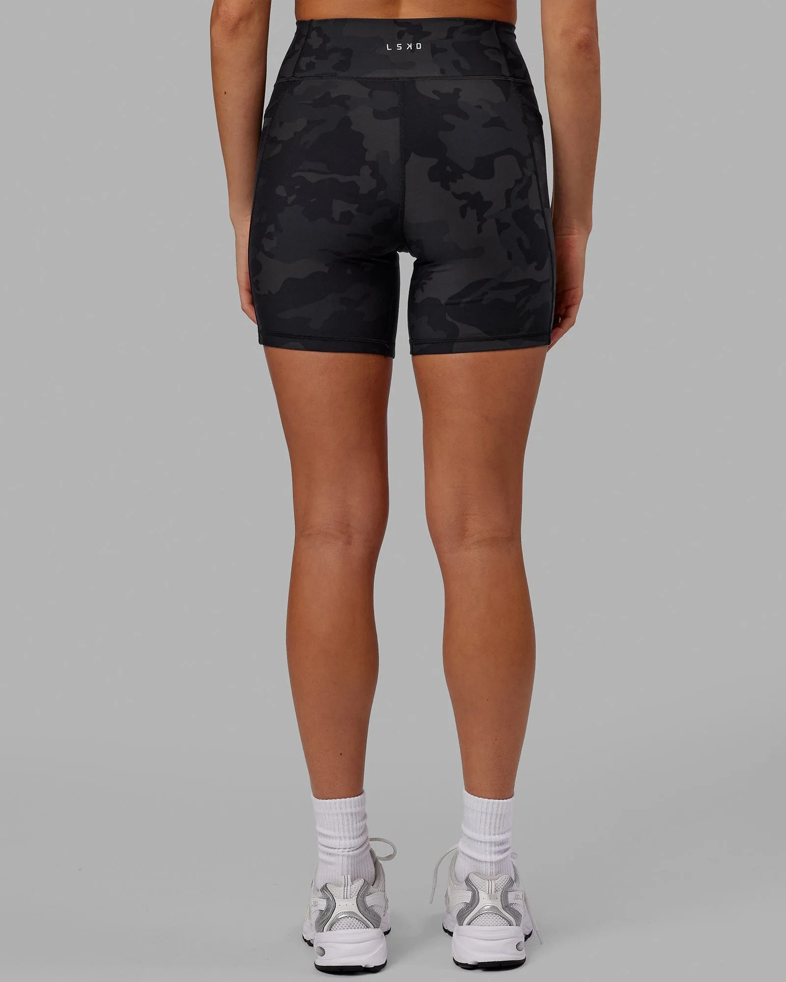 Fusion Mid Short Tights with Pockets - Black Camo