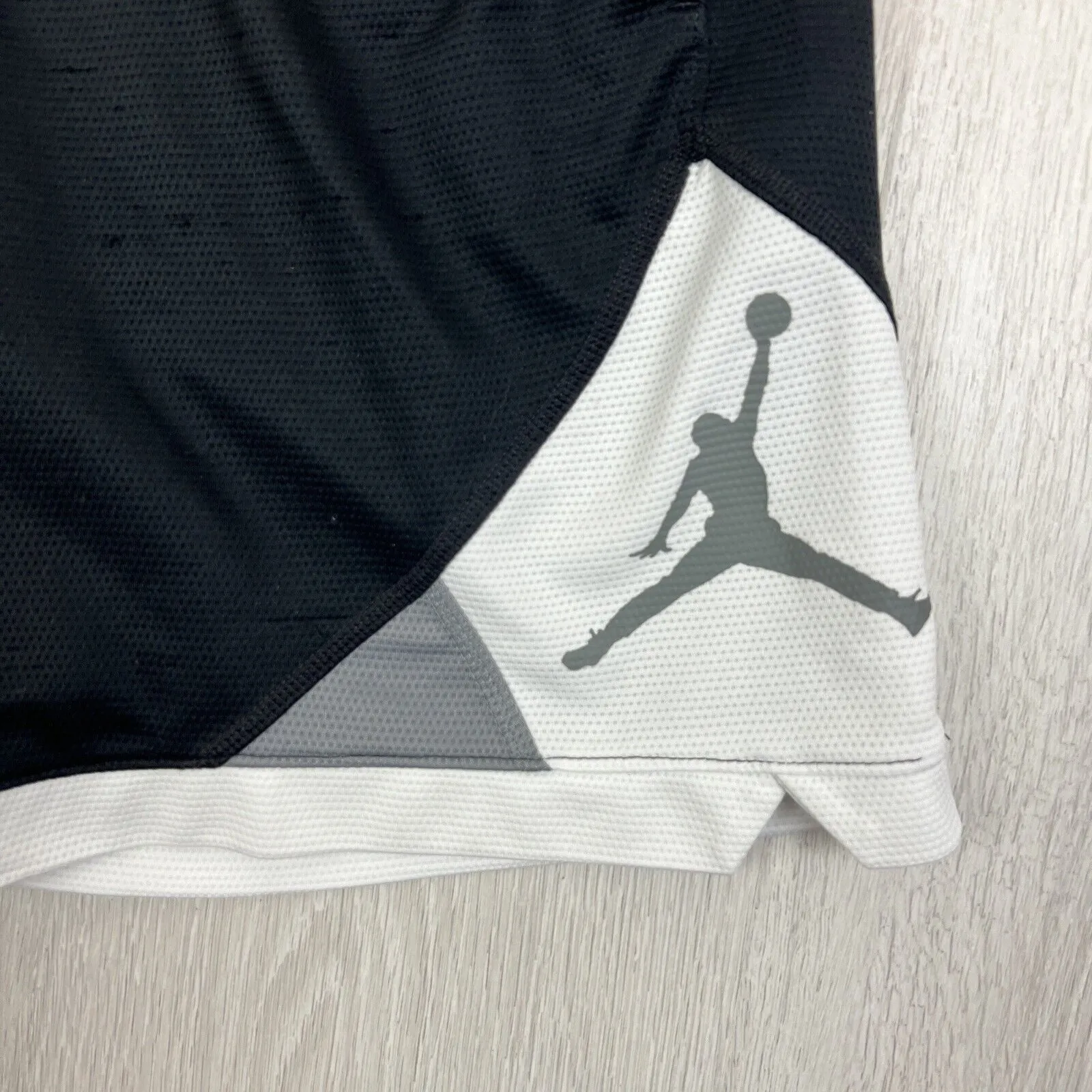 Jordan Mens Black Basketball Shorts Size Small (2 Pieces)
