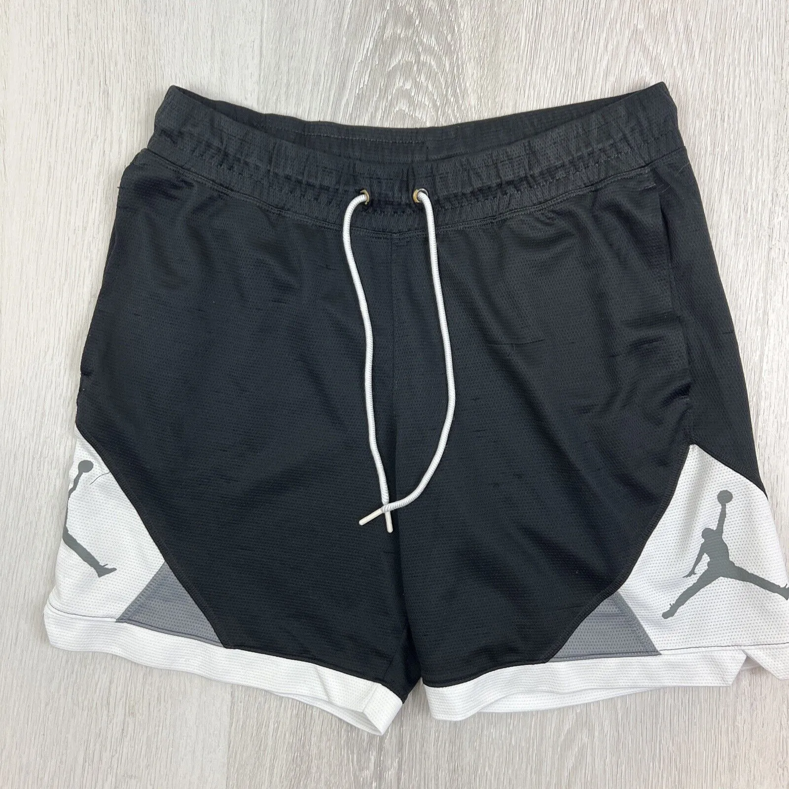 Jordan Mens Black Basketball Shorts Size Small (2 Pieces)