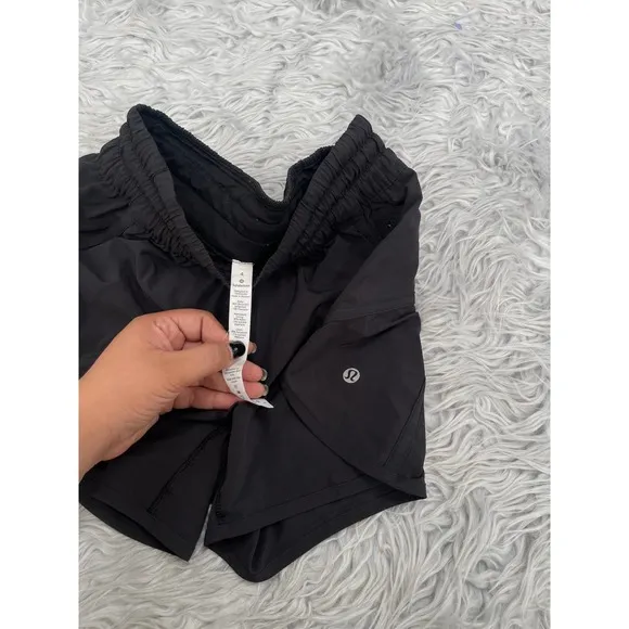 Lululemon Tracker Short V 4&quot; Black Sz 4 Athletic Running Yoga