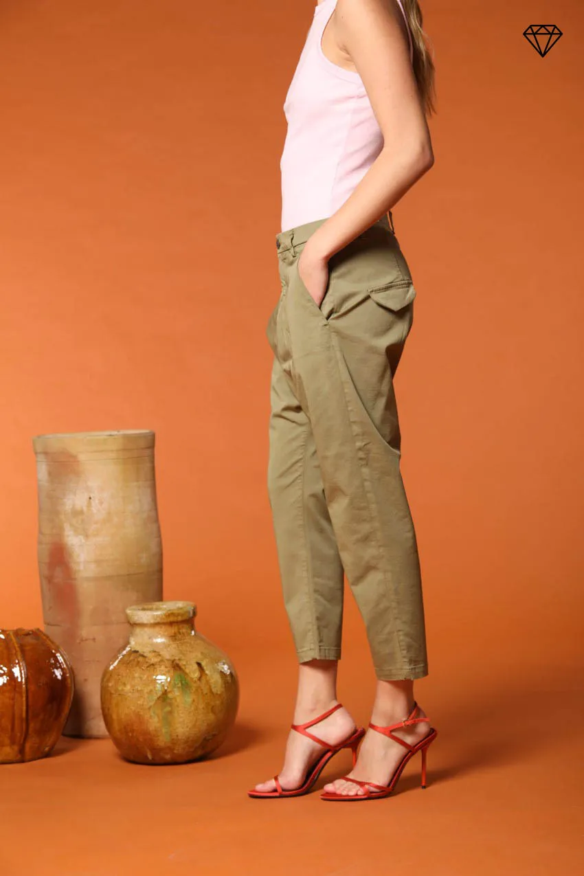 Malibu Jogger women's chino pants in gabardine carrot fit ①