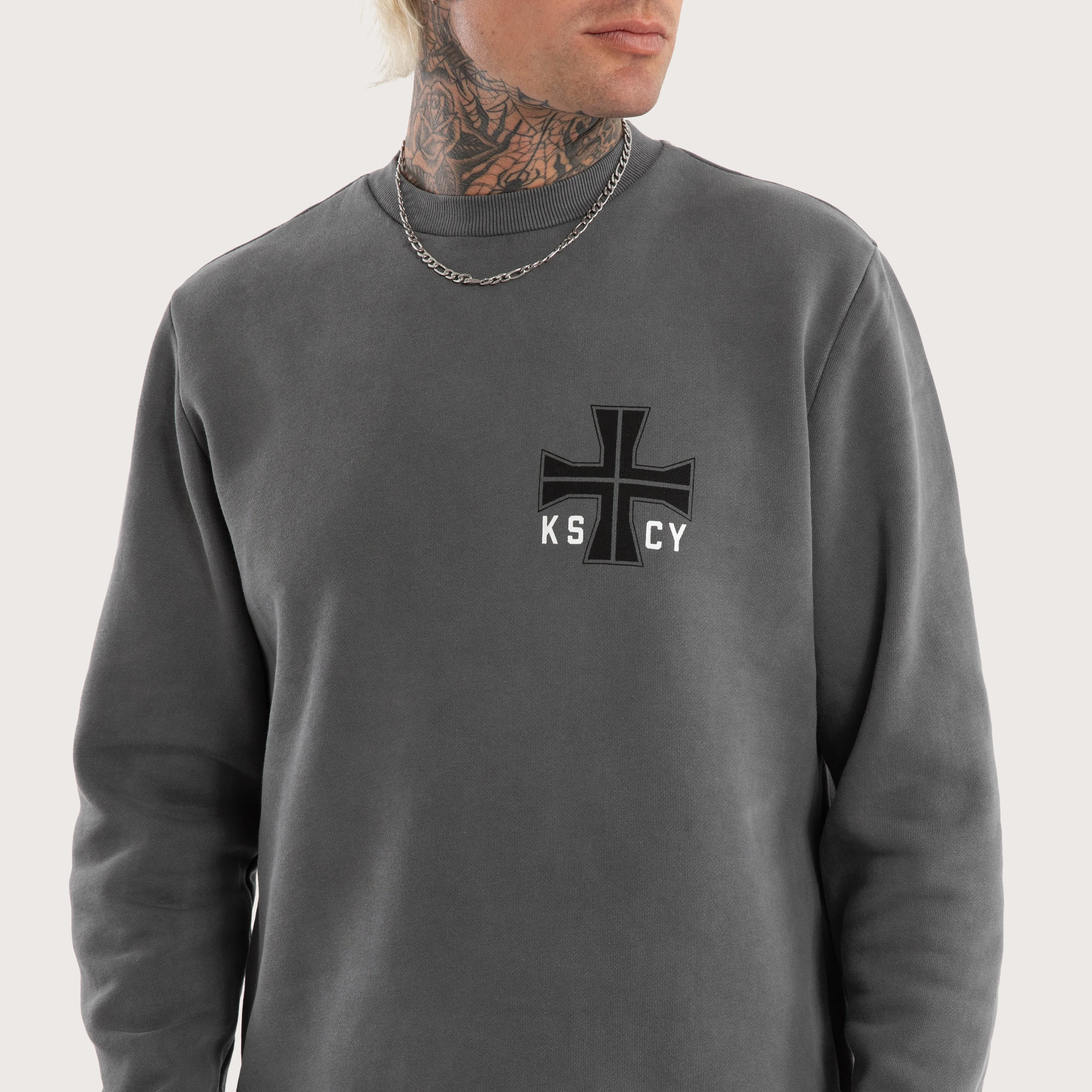Plaza Dual Curved Sweater Pigment charcoal
