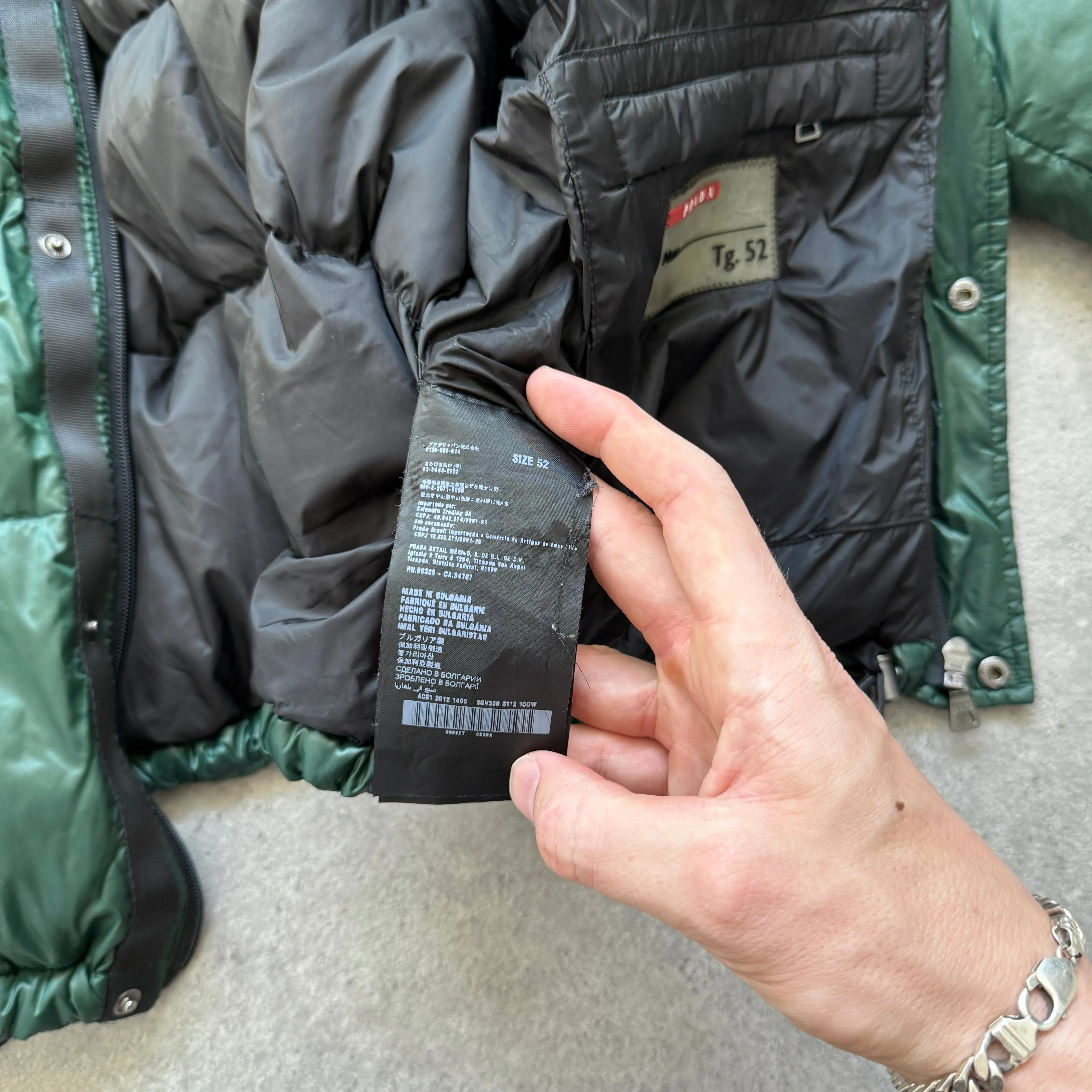 Prada Milano RARE 2011 down fill nylon technical puffer jacket (L)