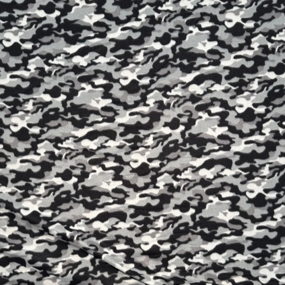 Printed Polar Fleece Camo Black Mini