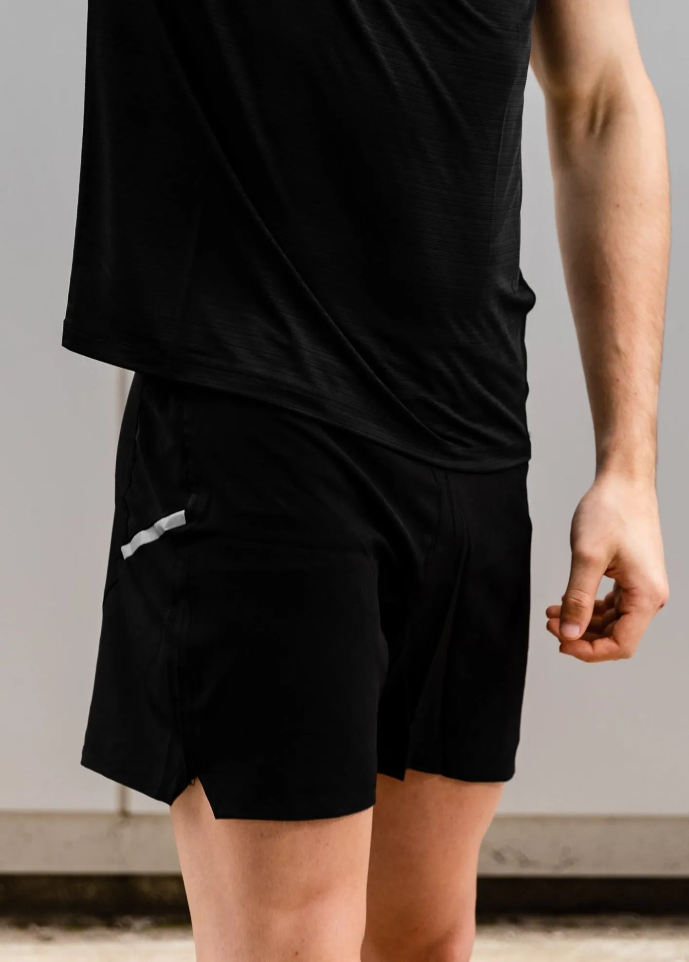 "No Limits" Endurance 5 Men's Running Shorts with FUEL POCKETS