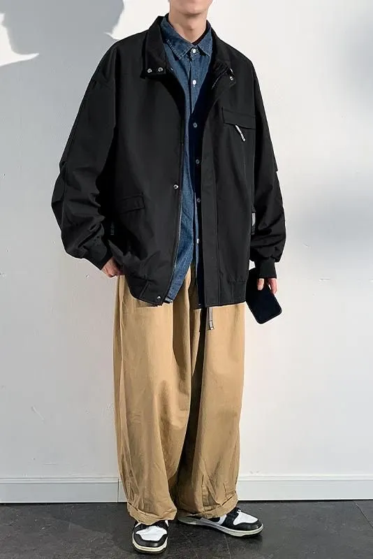 Relaxed-Fit Cargo Raincoat with Elastic Band Cuff and Full Zip