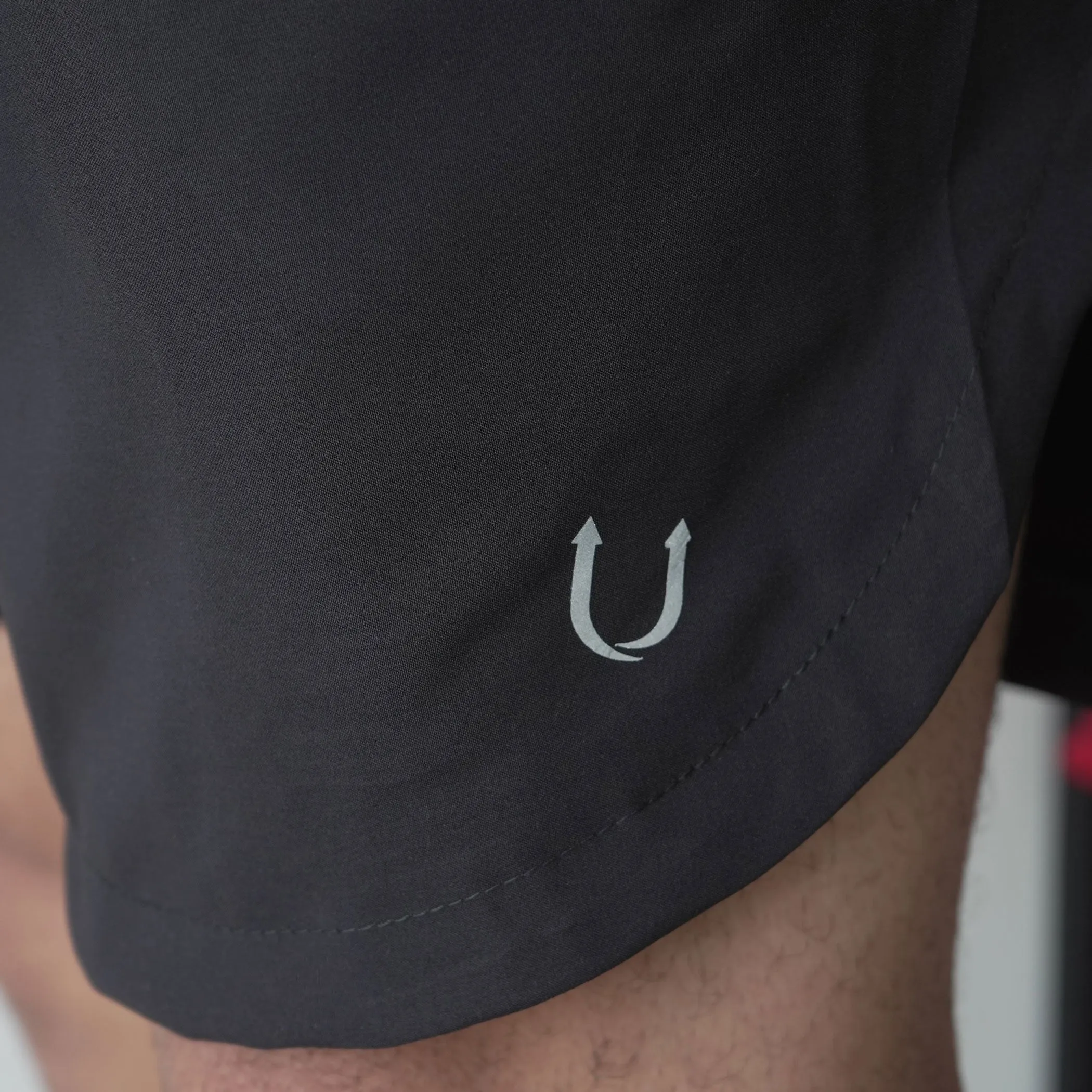 Shorts Running RULER color Negro