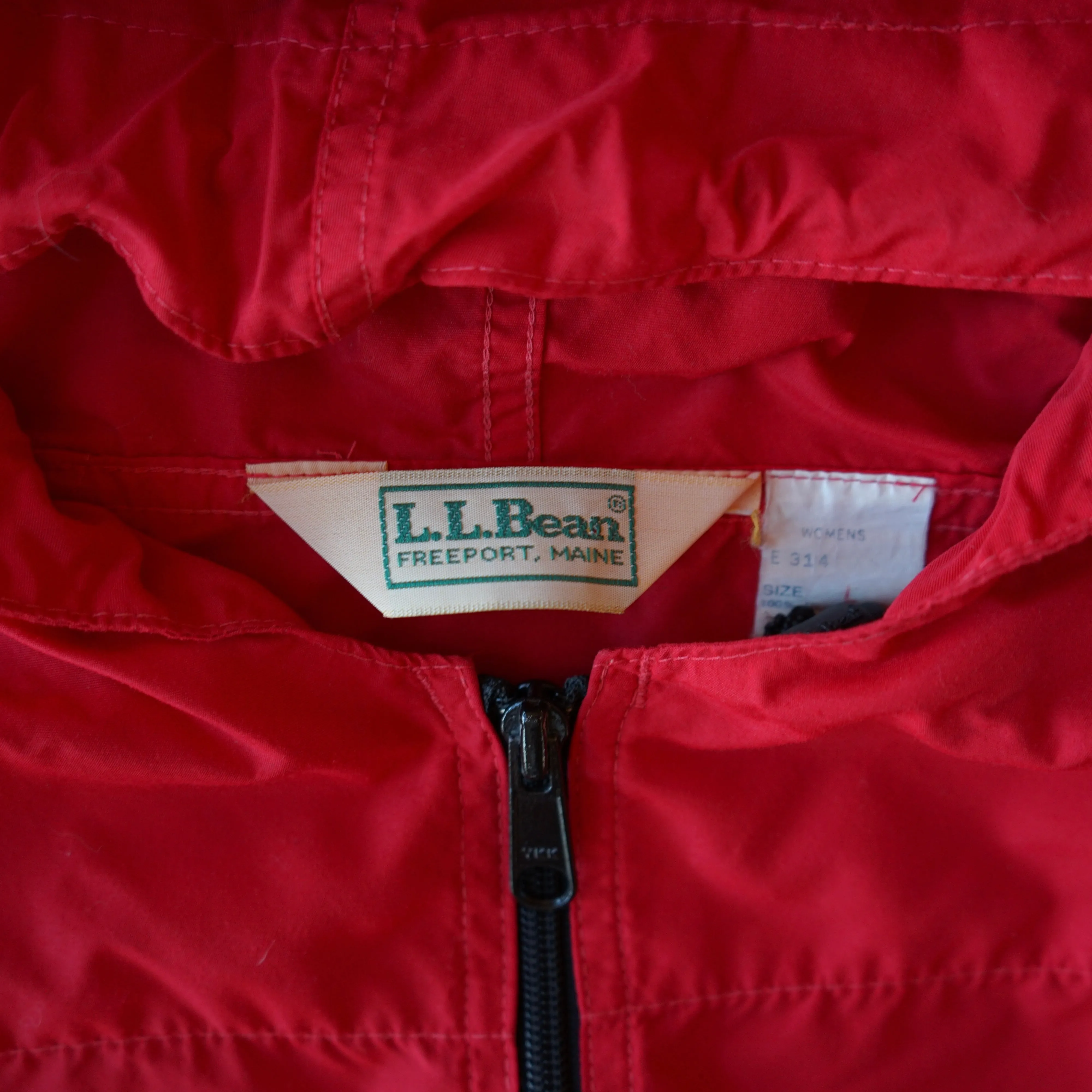 Vintage LL Bean Cherry Red Windbreaker Size L