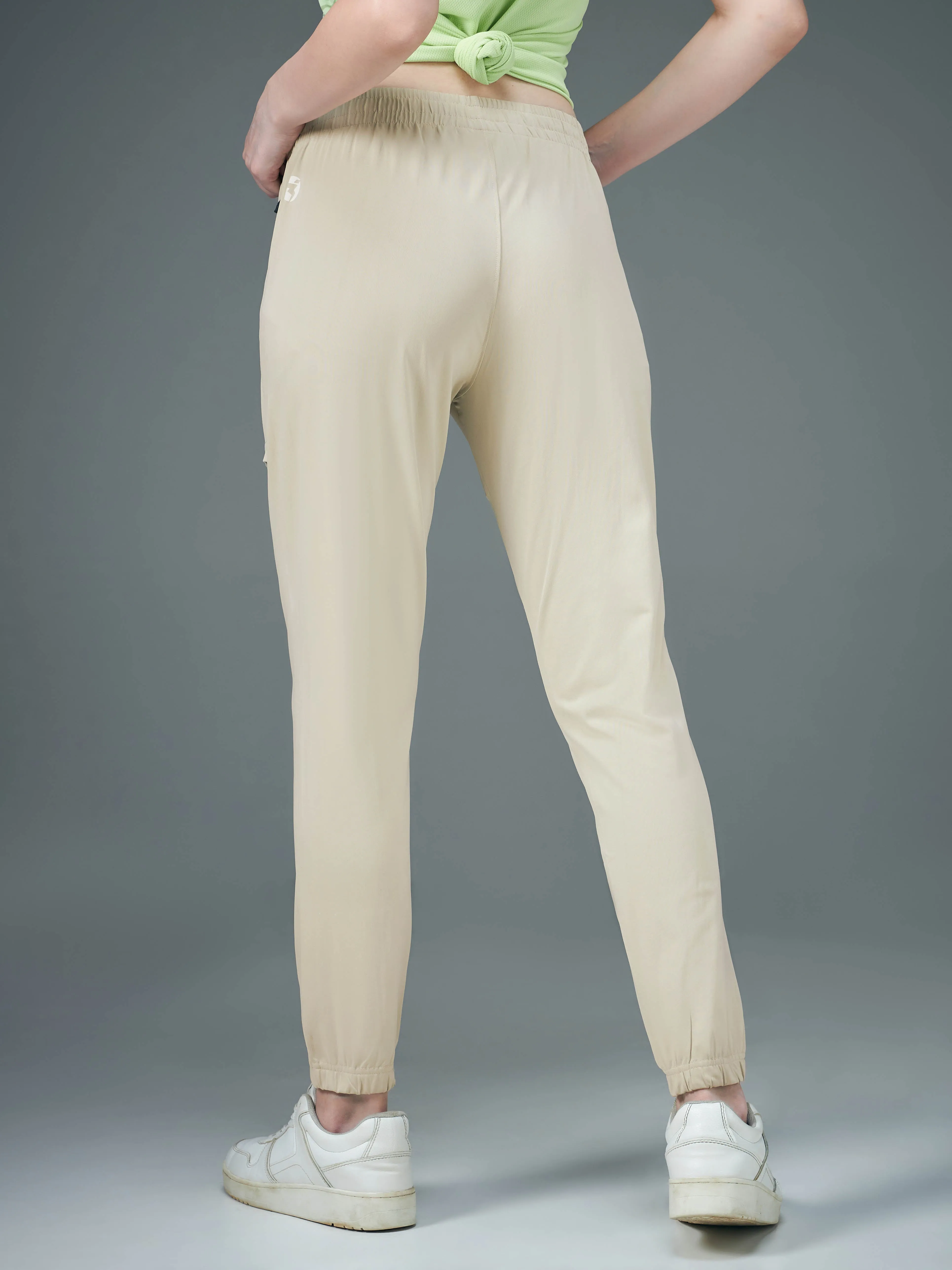 Women Solid Relax Fit Joggers with DURACOOL 