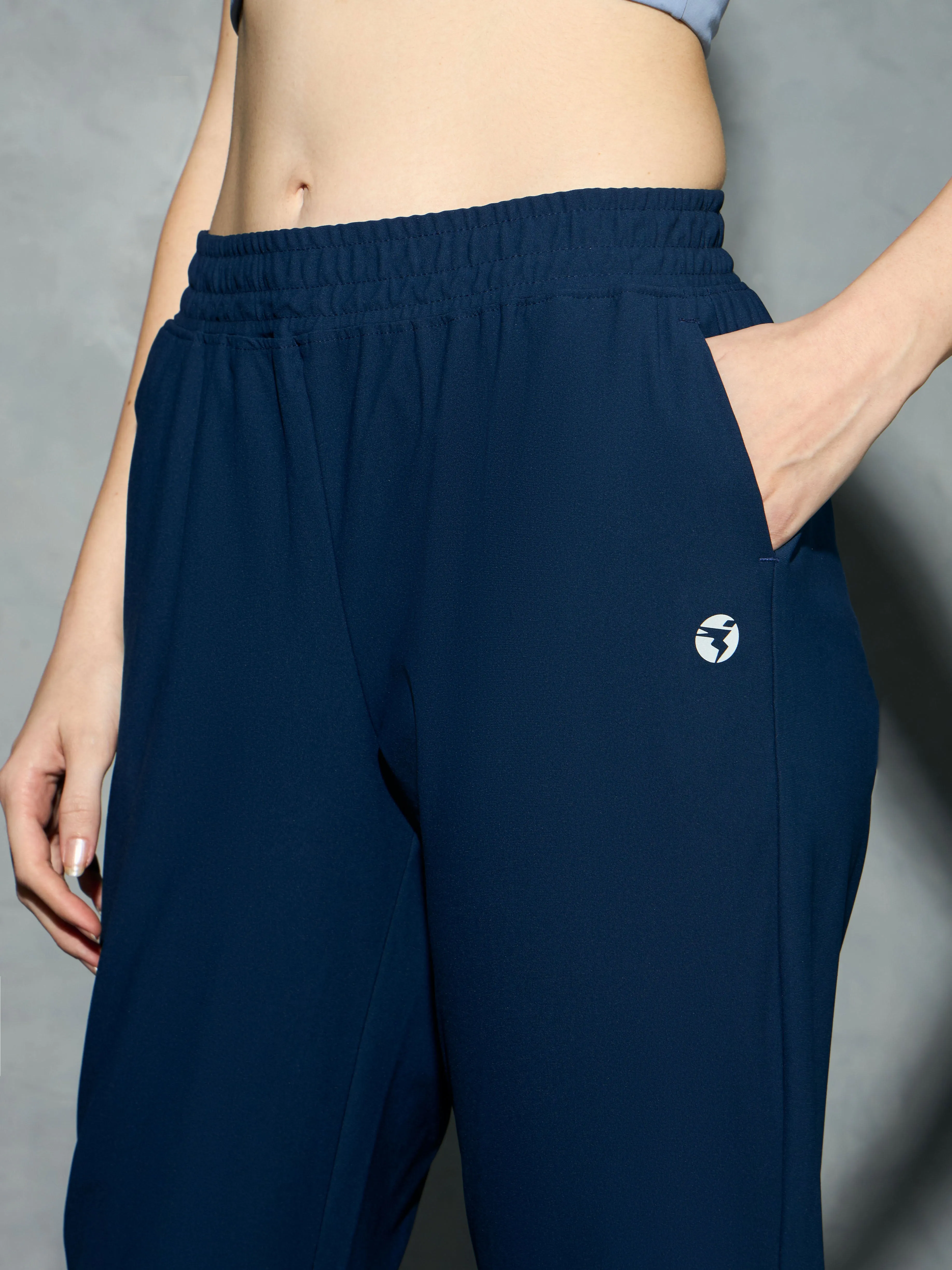 Women Solid Slim Fit Joggers with DURACOOL 