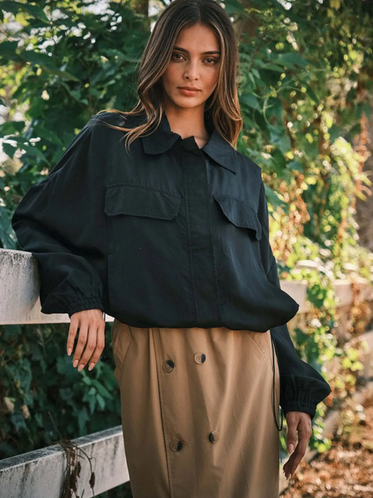 WOMEN'S LONG SLEEVES BUTTON CLOSURE POCKETS LIGHT WEIGHT JACKET